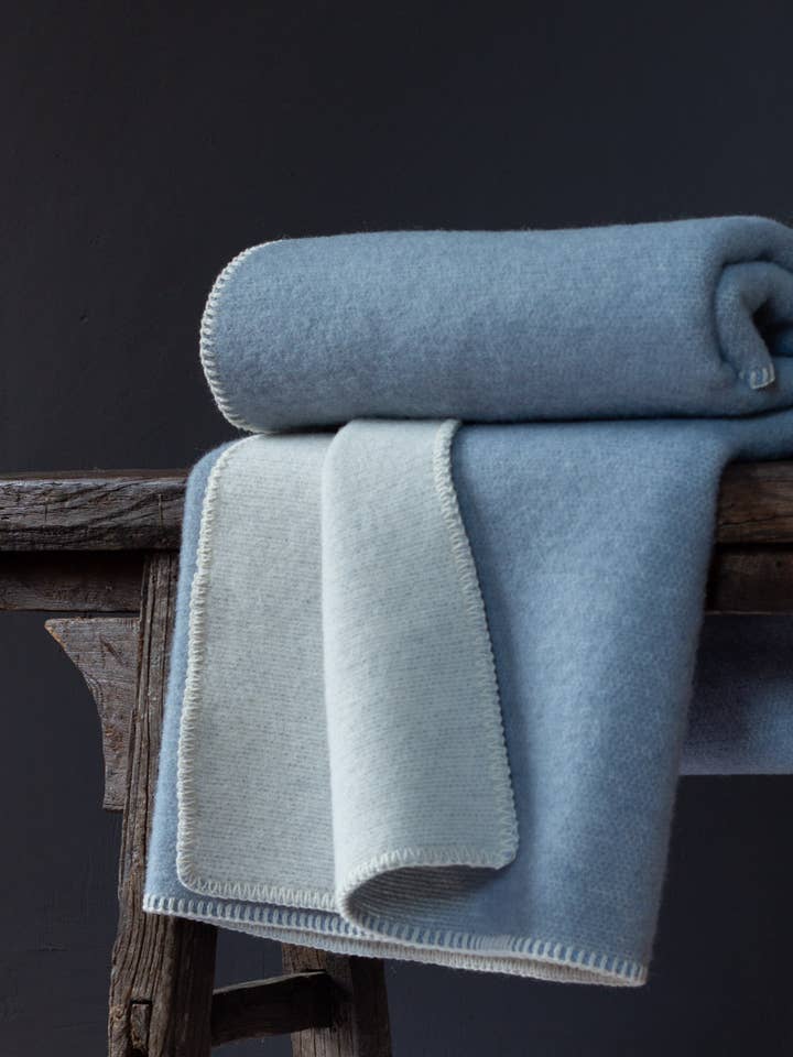Wool bed Blanket BLUE FOG - single for wholesale by MoST