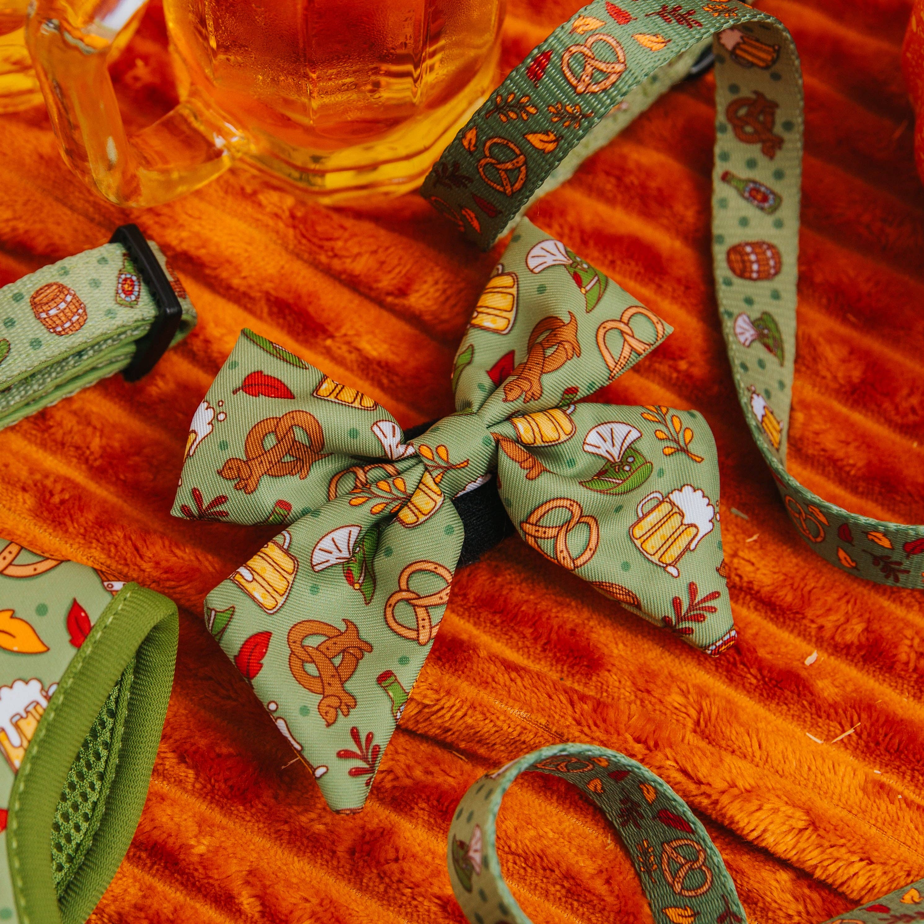 SASSY WOOF - Wholesale Pet Bow Tie - Dog - Dog Sailor Bow - Wurst Behavior3