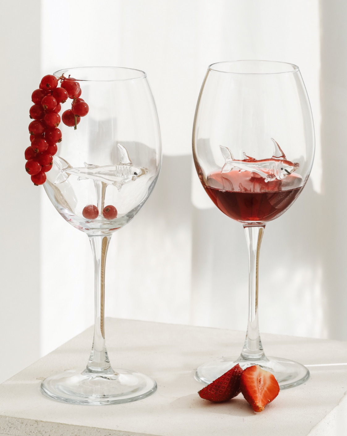 Minizoo - Wholesale Wine Glass - Wine Glasses Sharks2