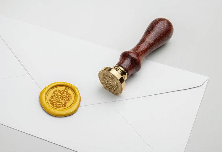 Insight Editions - #1 Pop Culture Publisher - Wholesale Rubber/Decorative Stamp - Harry Potter: Hufflepuff Wax Seal Set2