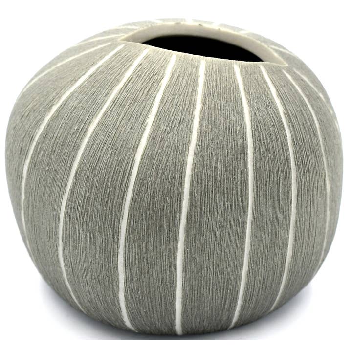 157GRIS17 PEBBLE L-Vase Soliflore en Porcelaine Fait Main pour la vente par Art Floral Trading LLC