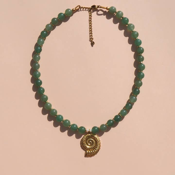 Alesi Jewellery - Wholesale Beaded/pearl necklace - Spiral Shell Beaded Necklace Green Aventurine 0