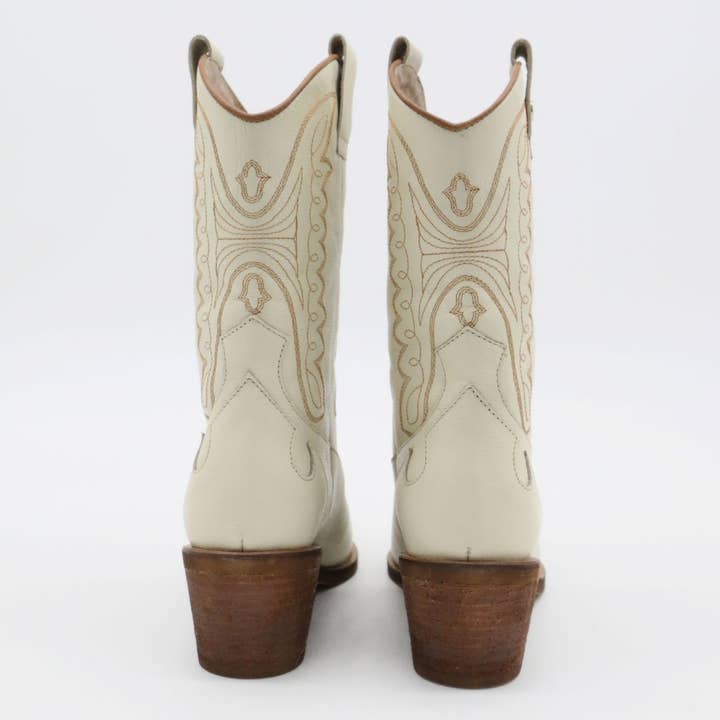 ivoor Onstuitbare westerse cowboylaars van ivoorkleurig leer voor dames voor groothandel op Faire7