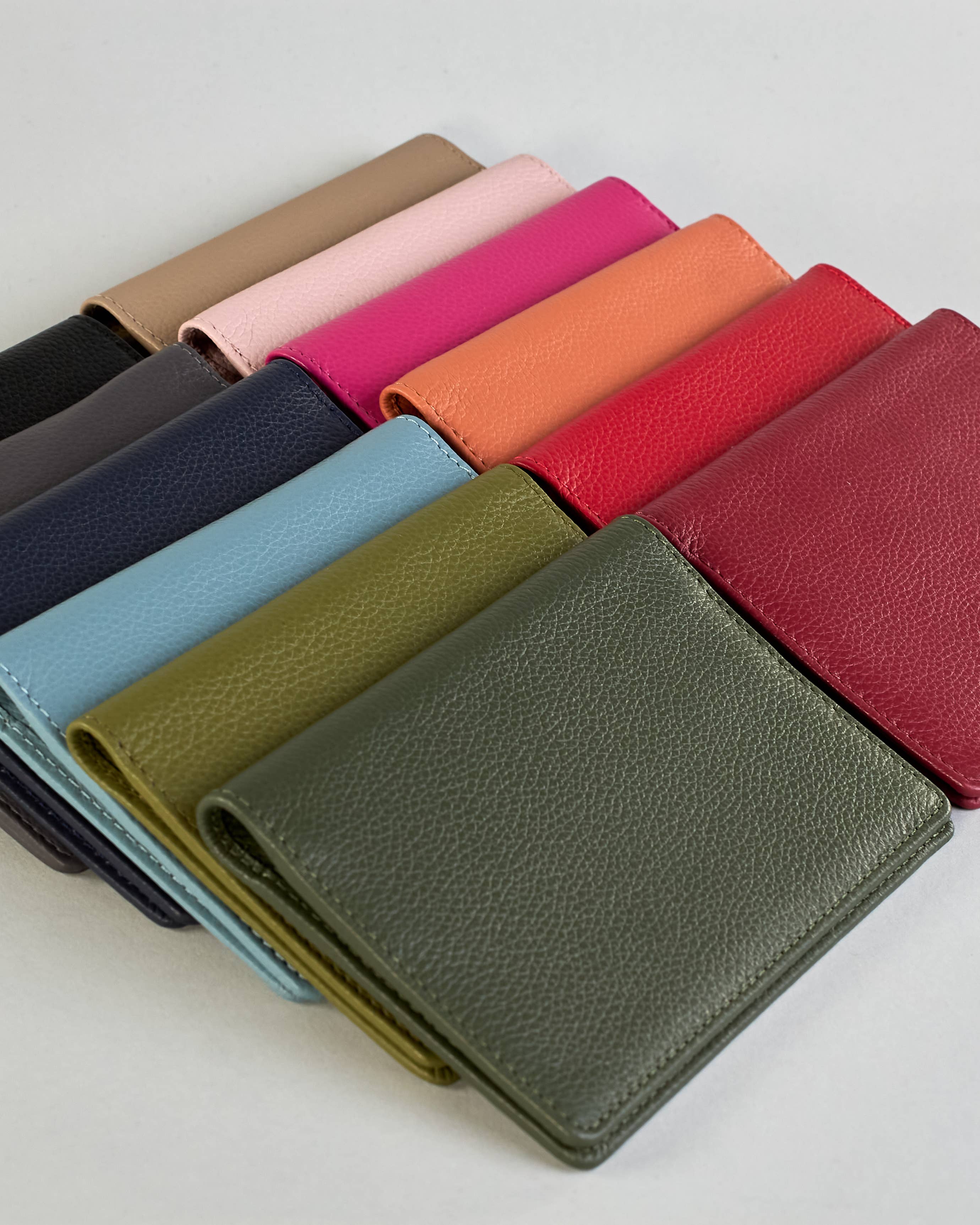 Herzilein-Wien GmbH - Wholesale Passport Case - Women's - Passhülle Leder 8