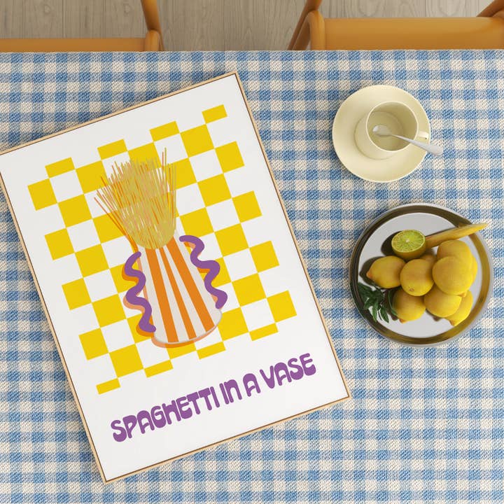 Visa spaghetti i en vas för wholesale av bloomie