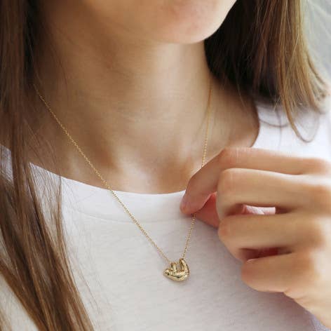 Lisa Angel - Vente Colliers à pendentif - Collier pendentif paresseux en plaqué or 18 carats1