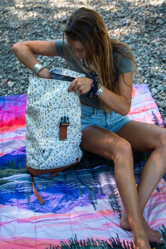 The Montana Scene - Wholesale Backpack - Women's - Adventure Backpack - Spring Floral Cream0