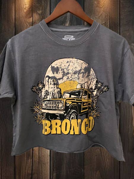 T-shirt court décontracté vintage Bronco pour la vente par Country Deep Apparel