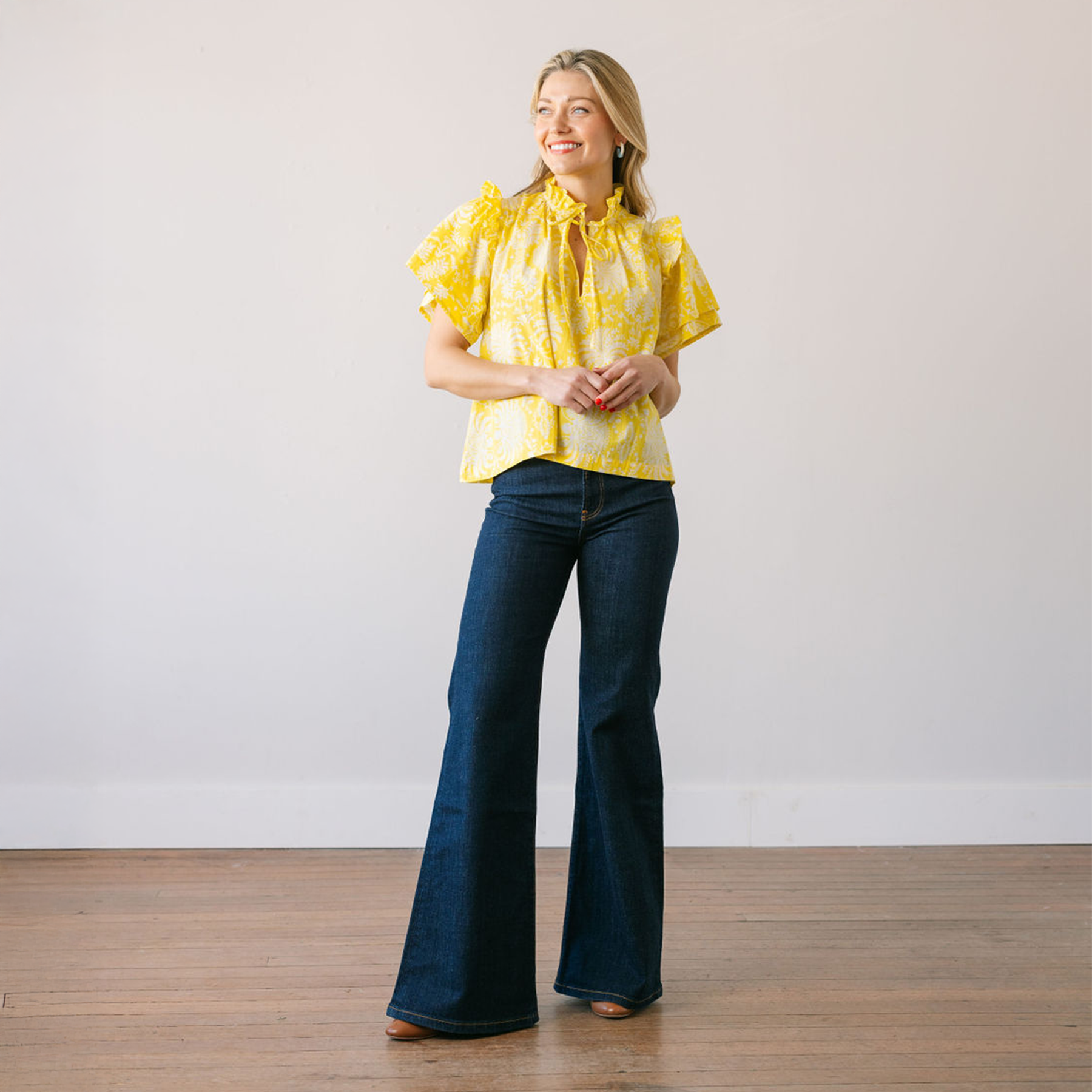 Sunshine Tienda - Wholesale Blouse - Women's - Citron Gilded Palm Gemma Top2