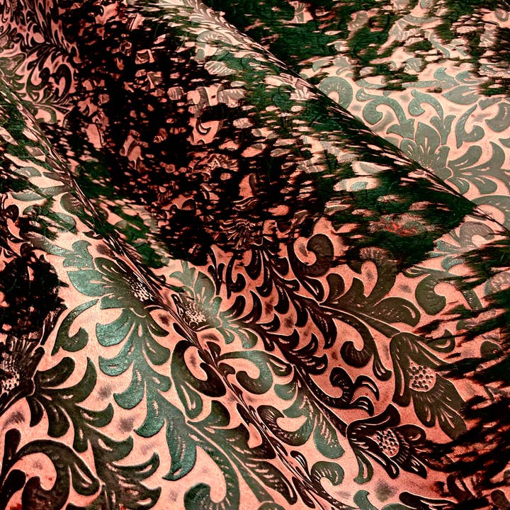 Western Linens - Vente Tapis - Cuir gaufré - demi-peau de 20 pieds carrés8