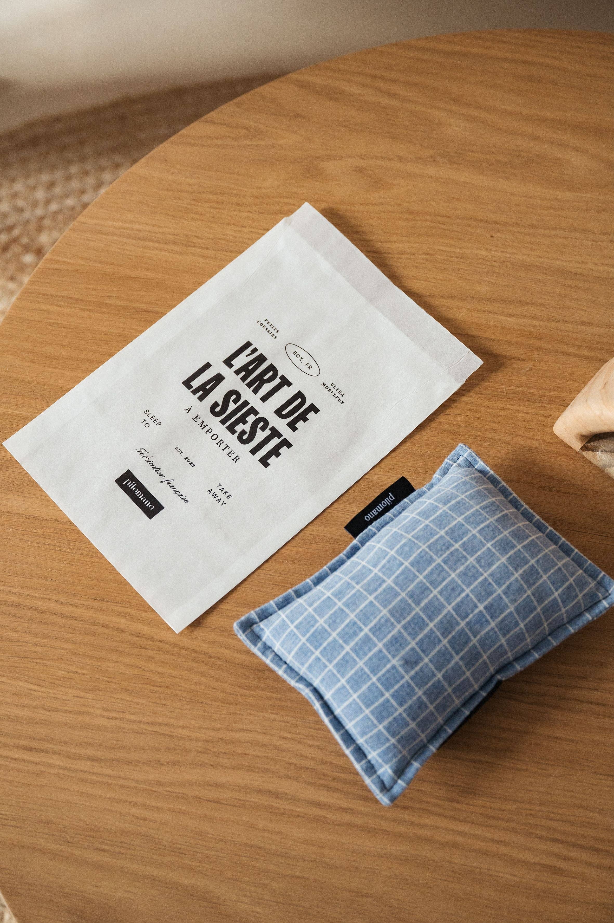 pilomano - Wholesale Travel Pillow - The Square Ciel print1