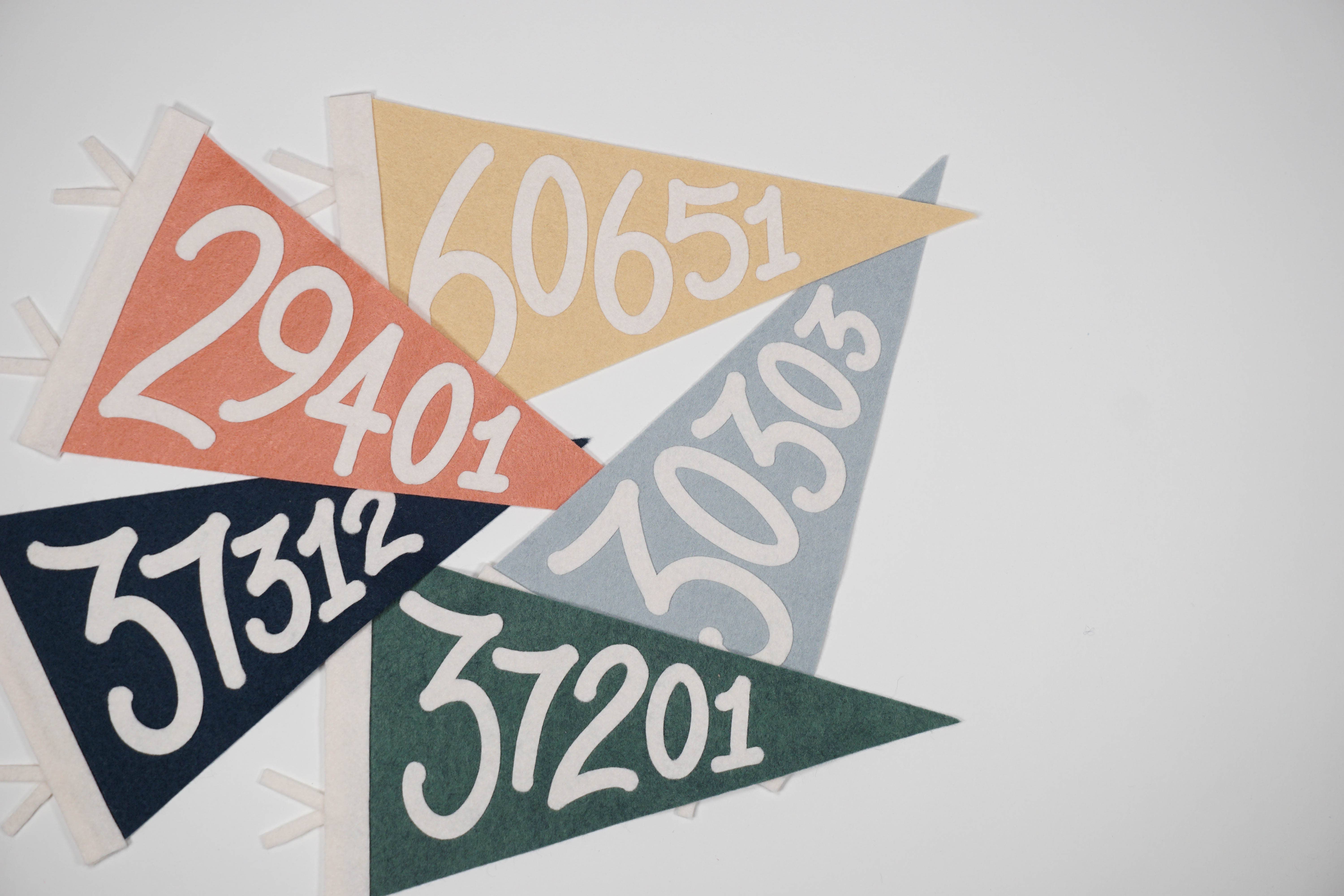 traveldashery - Wholesale Banner - aangepaste postcode wimpel24