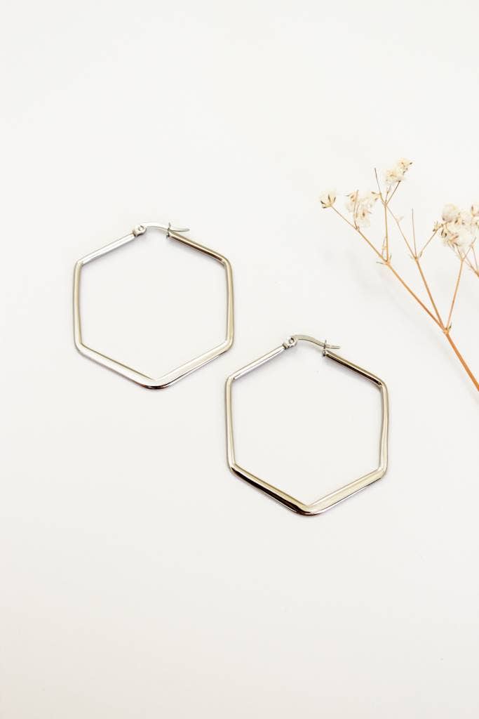 Crowned Free – wholesale Hängande örhängen – Silver Foder Örhängen - Tillverkad av Survivors