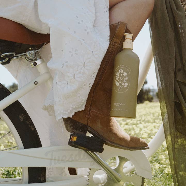 My Neighbor’s - Wholesale Body Wash/Shower Gel - Wild Bergamot Body Wash3