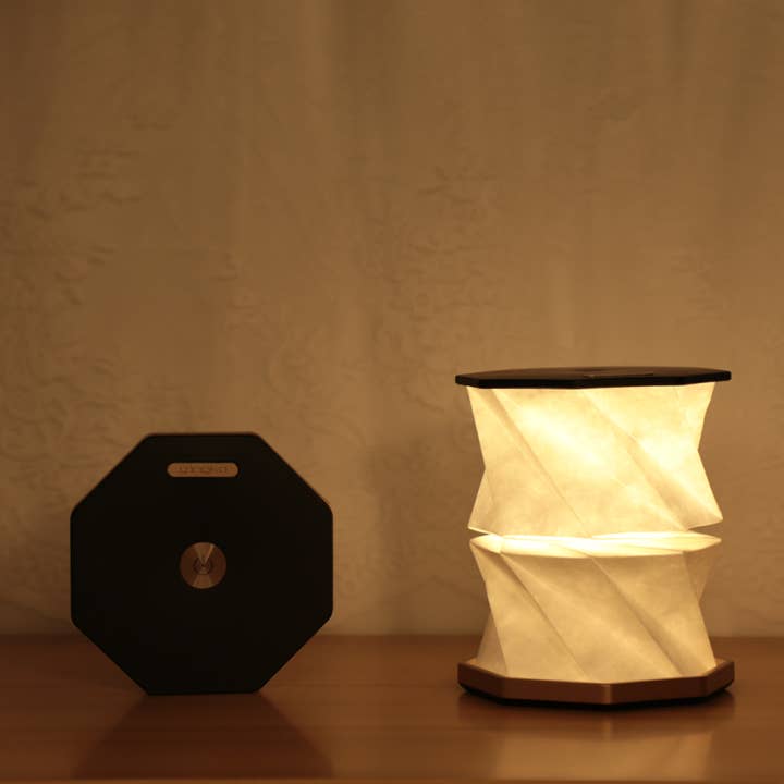 Gingko Design - Wholesale Accent/Desk Lamp - Twist Hexagon Lamp