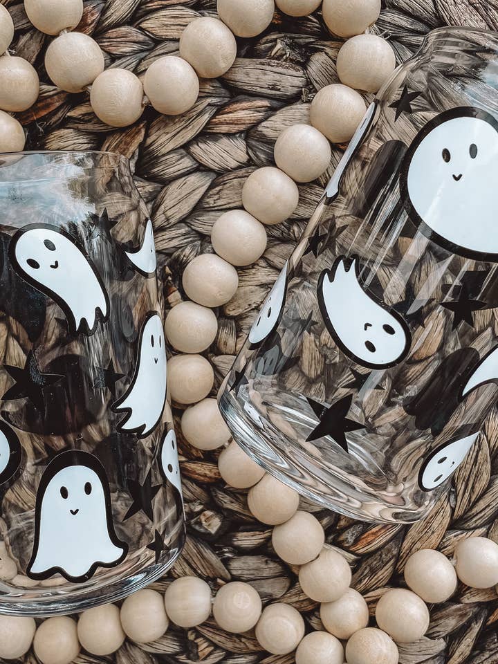 Tasse à café en verre Ghost Halloween pour la vente par Wild Souls Co