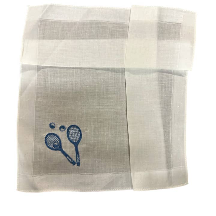 Pañuelo blanco con bordado de tenis azul para venta al por mayor de CBE Inc