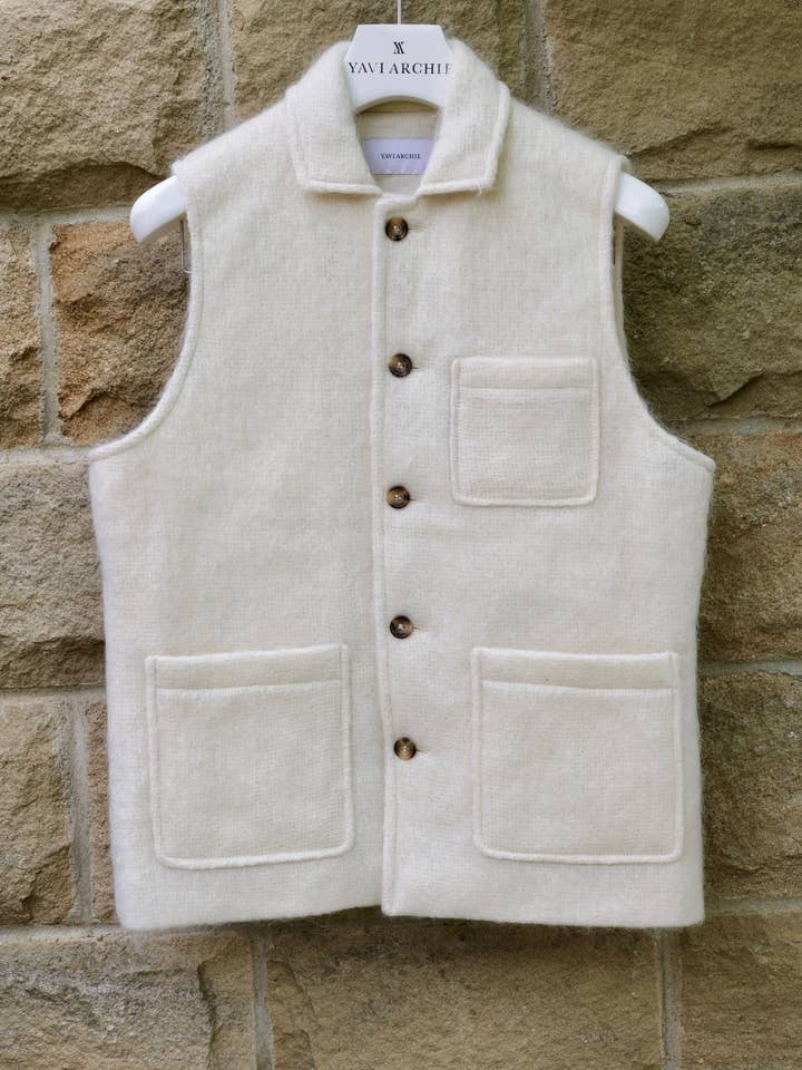 Chester - Sleeveless Jacket for wholesale by Yavi Archie