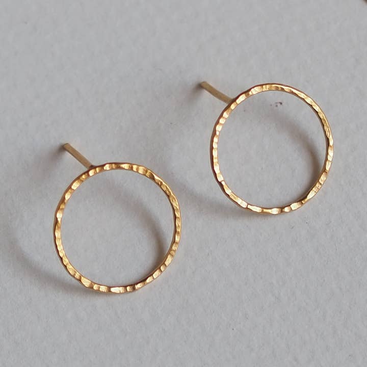 Pendientes Om para venta al por mayor de Blanca Torà Micheli