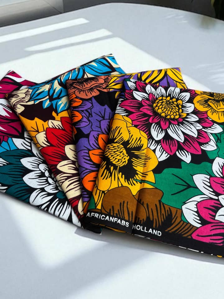 4 Fat quarters - Flower mix Quilting fabrics / Patchwork fabrics - African print fabric for wholesale by AfricanFabs