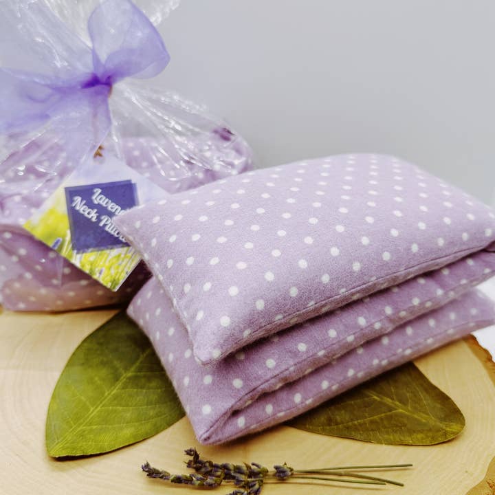 Wellness & Oils – wholesale Varm/kall kompress – Lavendel Neck Wrap Varm och kall terapi Lavendel Polka Dots0