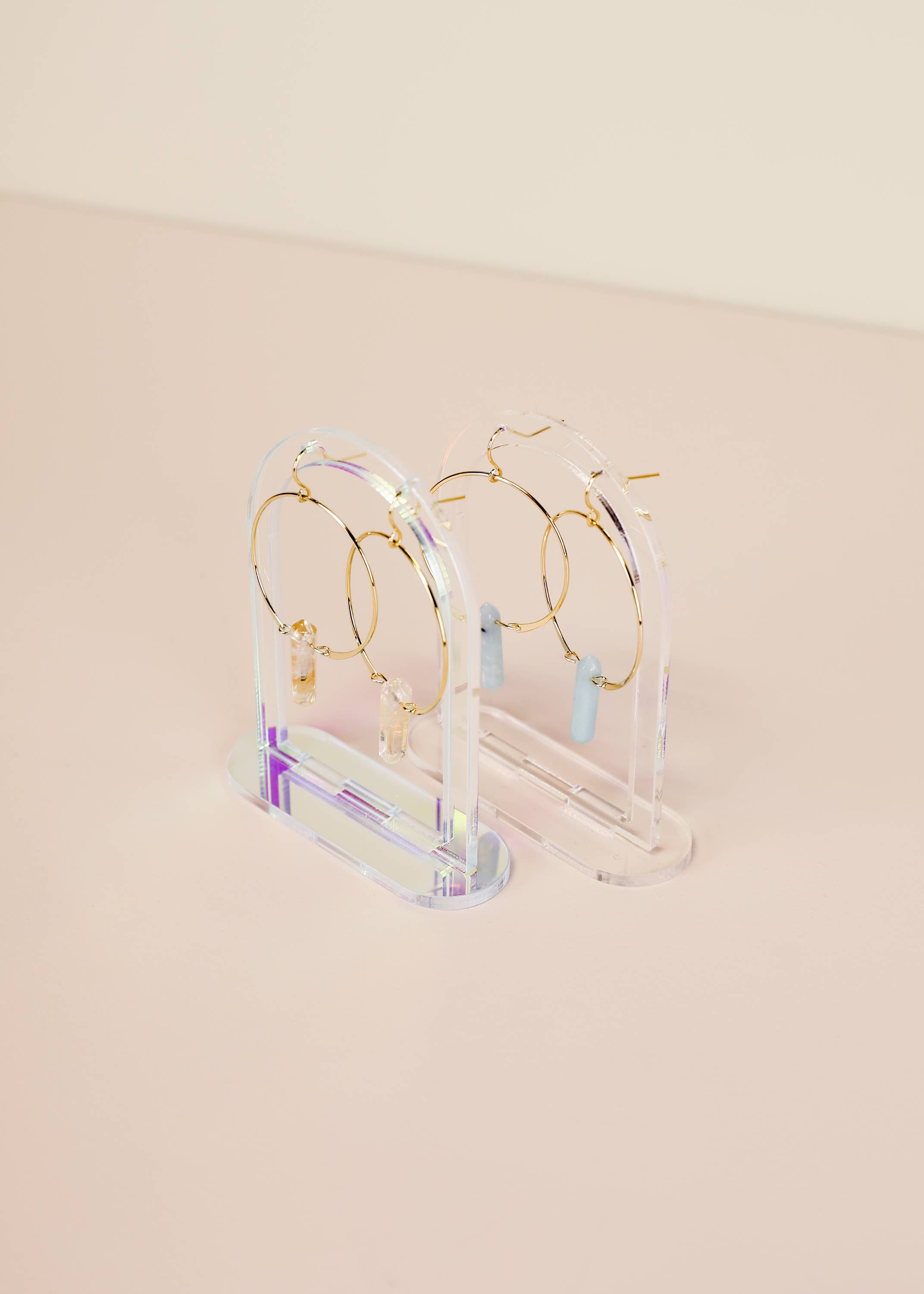 JaxKelly – Engroshandel Smykkestativ og -display – Klar øreringe Display Hollow Arch1