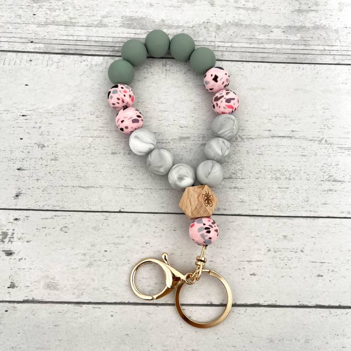 SoapElenGlen – Engroshandel Nøgleringarmbånd – Camouflage silikoneperle nøglering armbånd & charm4