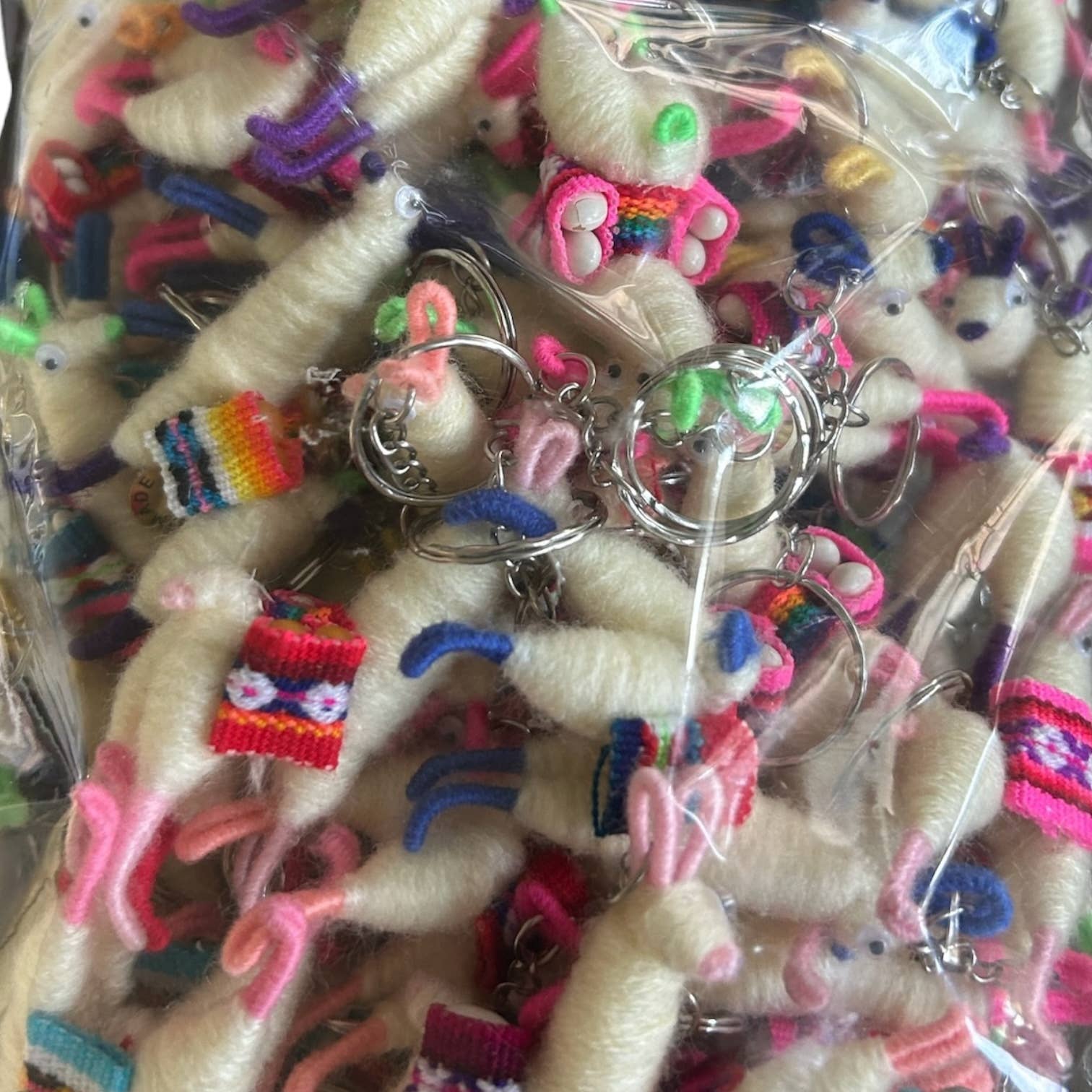 Zoe Artcrafts Corp. - Wholesale Keychain - Unisex - 50 Pack Llama Woven wool Keychain figurine Peru accesories4