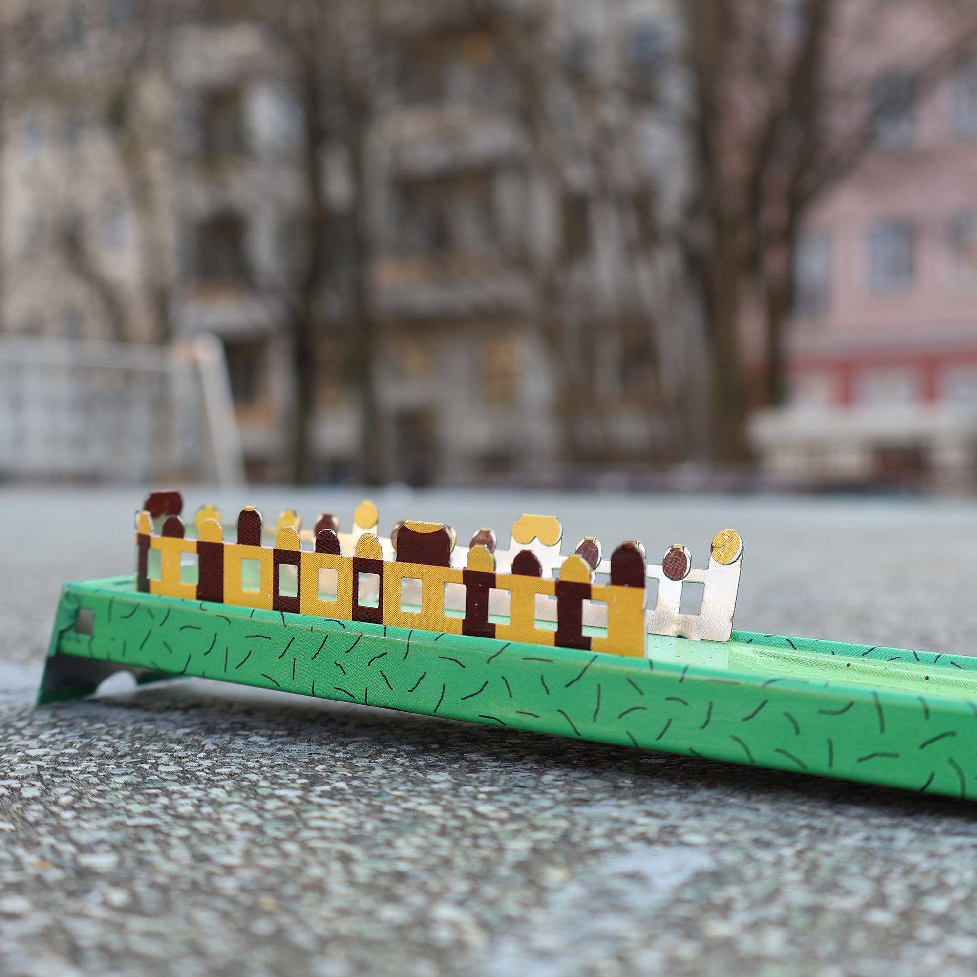 Tribal Trade GmbH - Wholesale Decorative Figurine - Tin Toy Golf Lawn Game Golfer Tin Golfer8