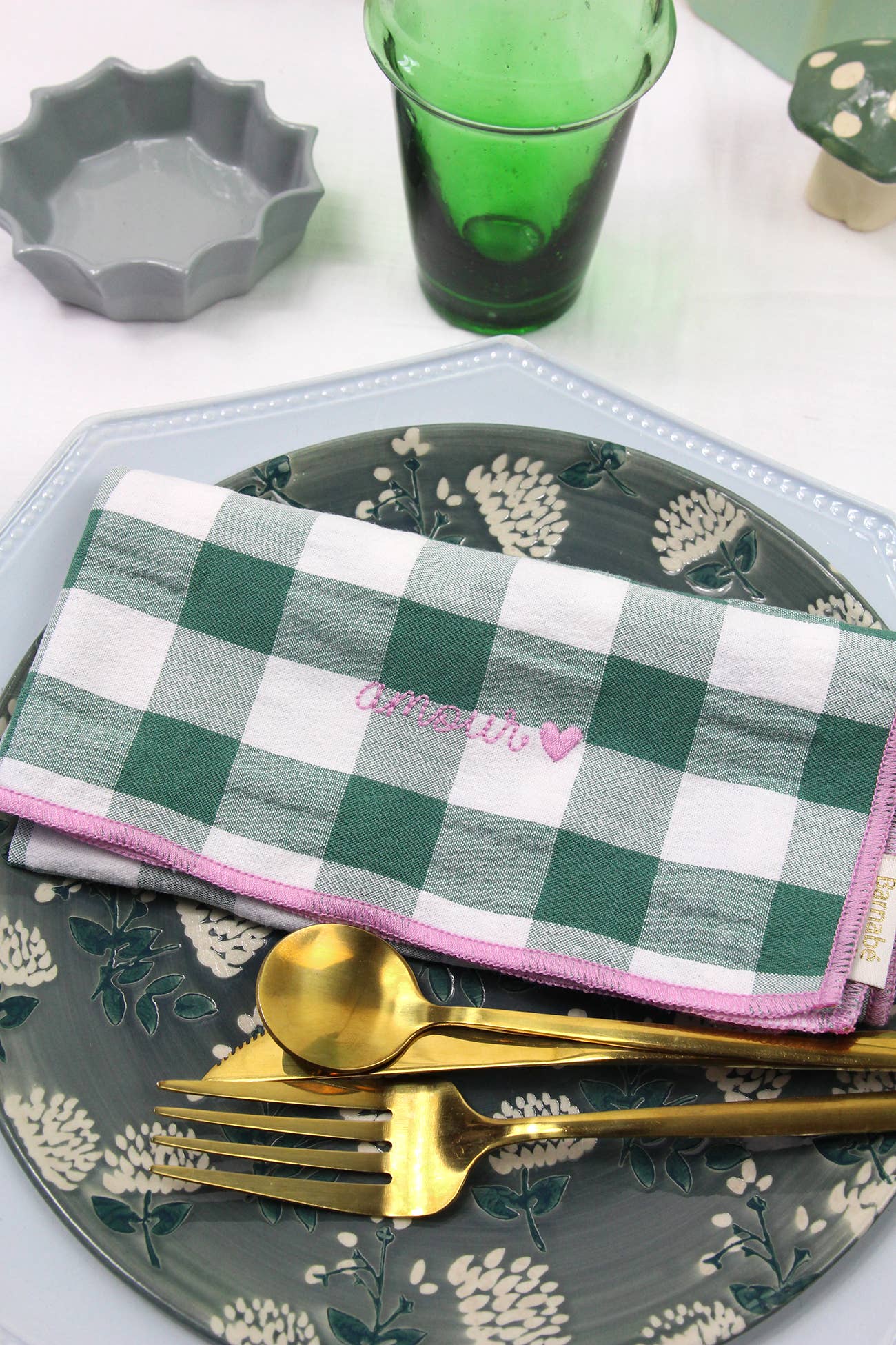 BARNABÉ AIME LE CAFÉ - Wholesale Dinner & Cloth Napkin - Gichy plaid and embroidery napkins29
