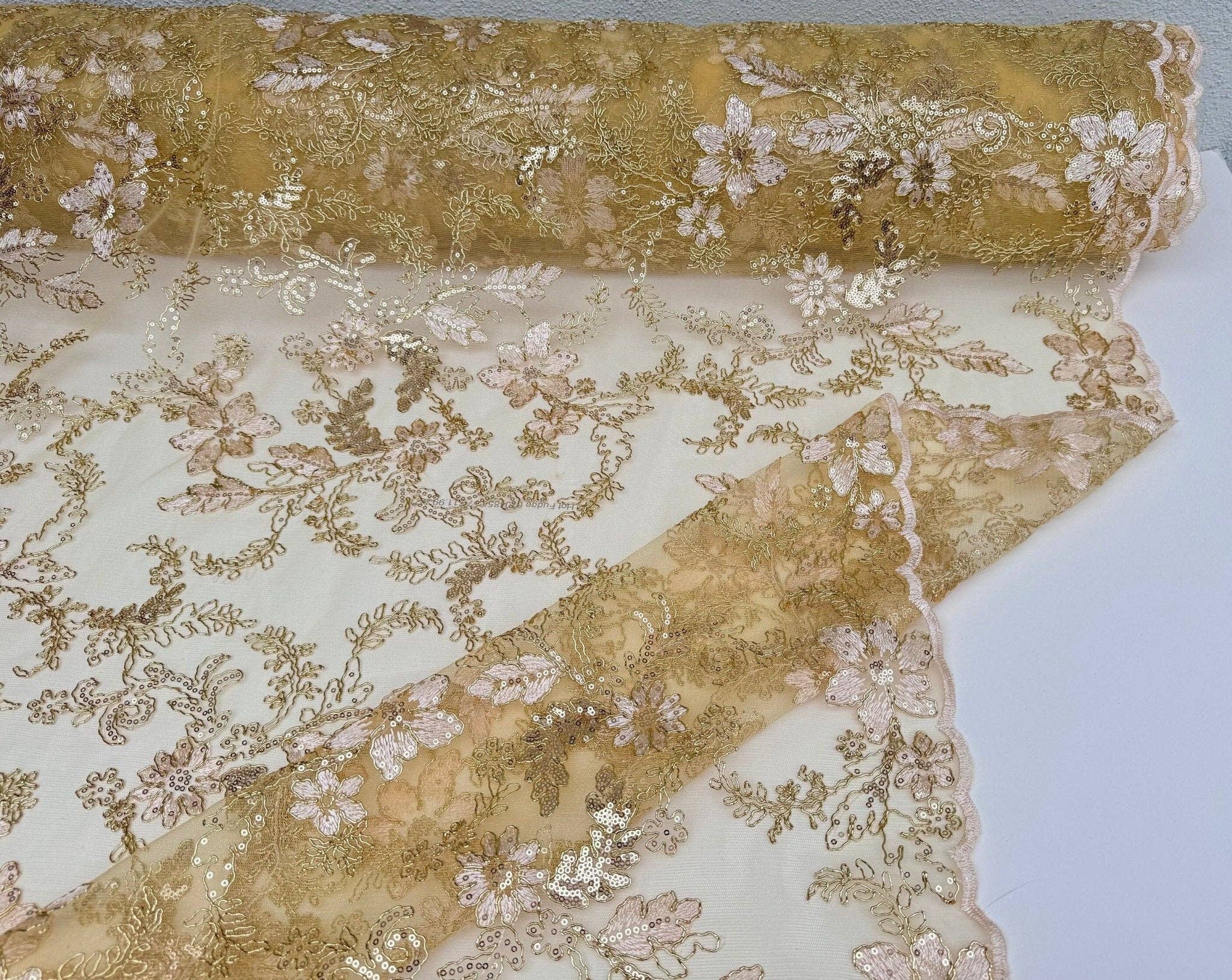 GalaTextile - Venta al por mayor Material para manualidades - Tela de encaje de malla dorada bordada con lentejuelas de encaje con cordones por yarda, no elástica, encaje floral amarillo para vestidos de niña, lazos, vestido de novia,5