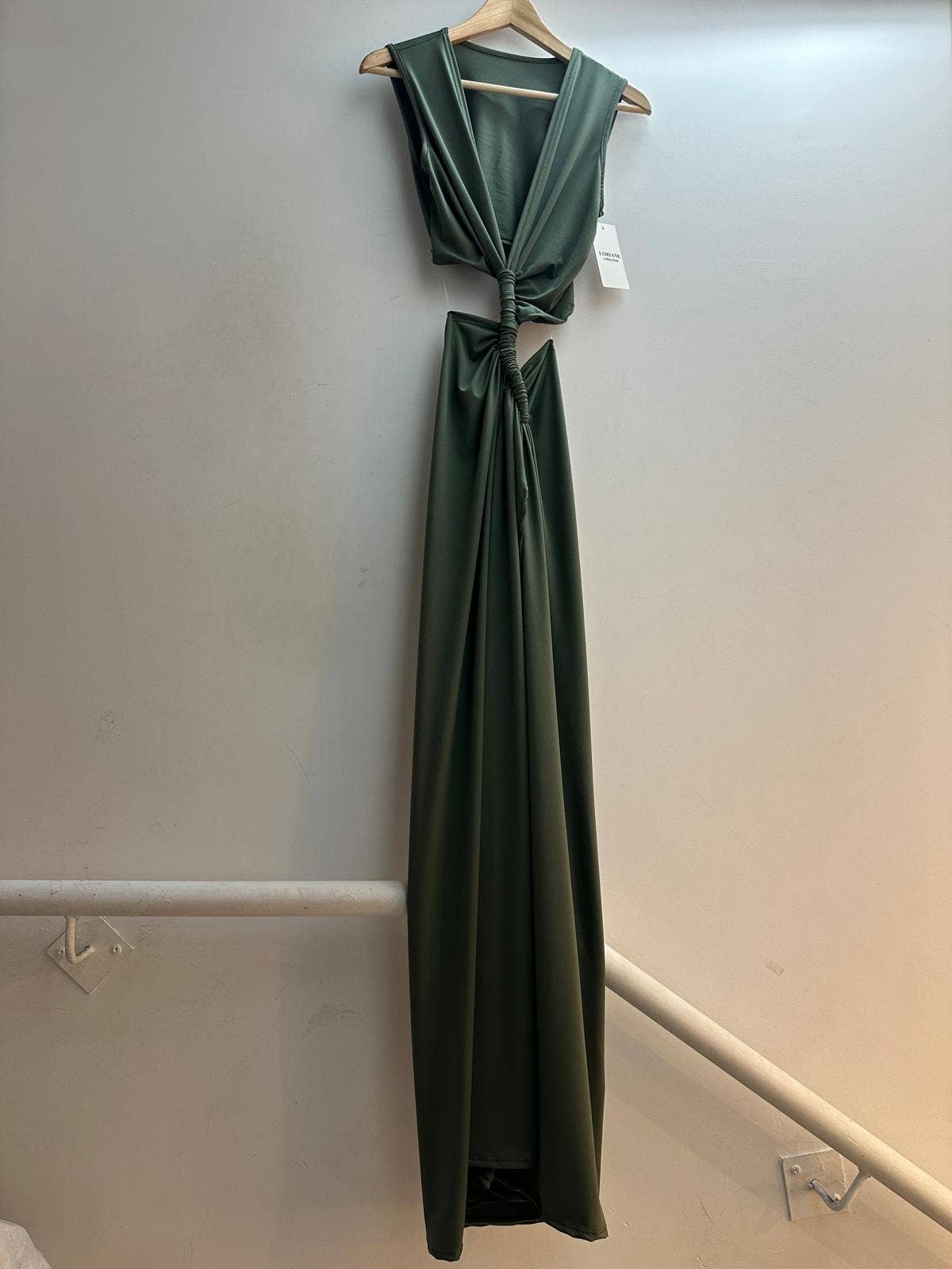 LORIANE – wholesale Gown – Women's – 6595 long dress with slit one size 2