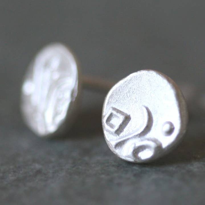 Nicht übereinstimmende byzantinische Ohrstecker aus Sterlingsilber für den Großhandel von Michelle Chang