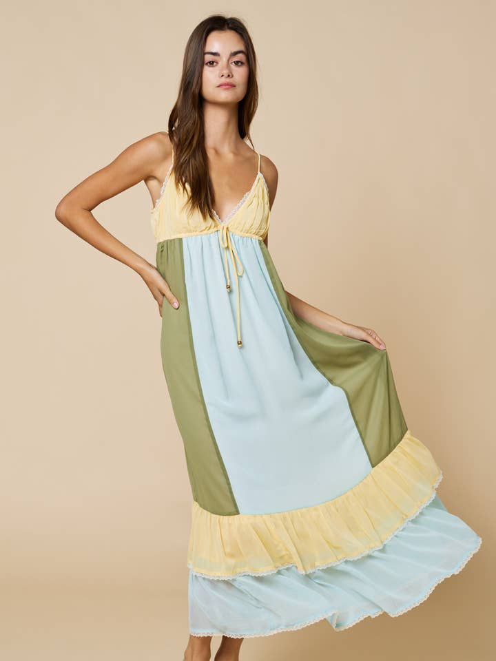 Robe longue sans manches à volants et blocs de couleur pour la vente par Lalavon