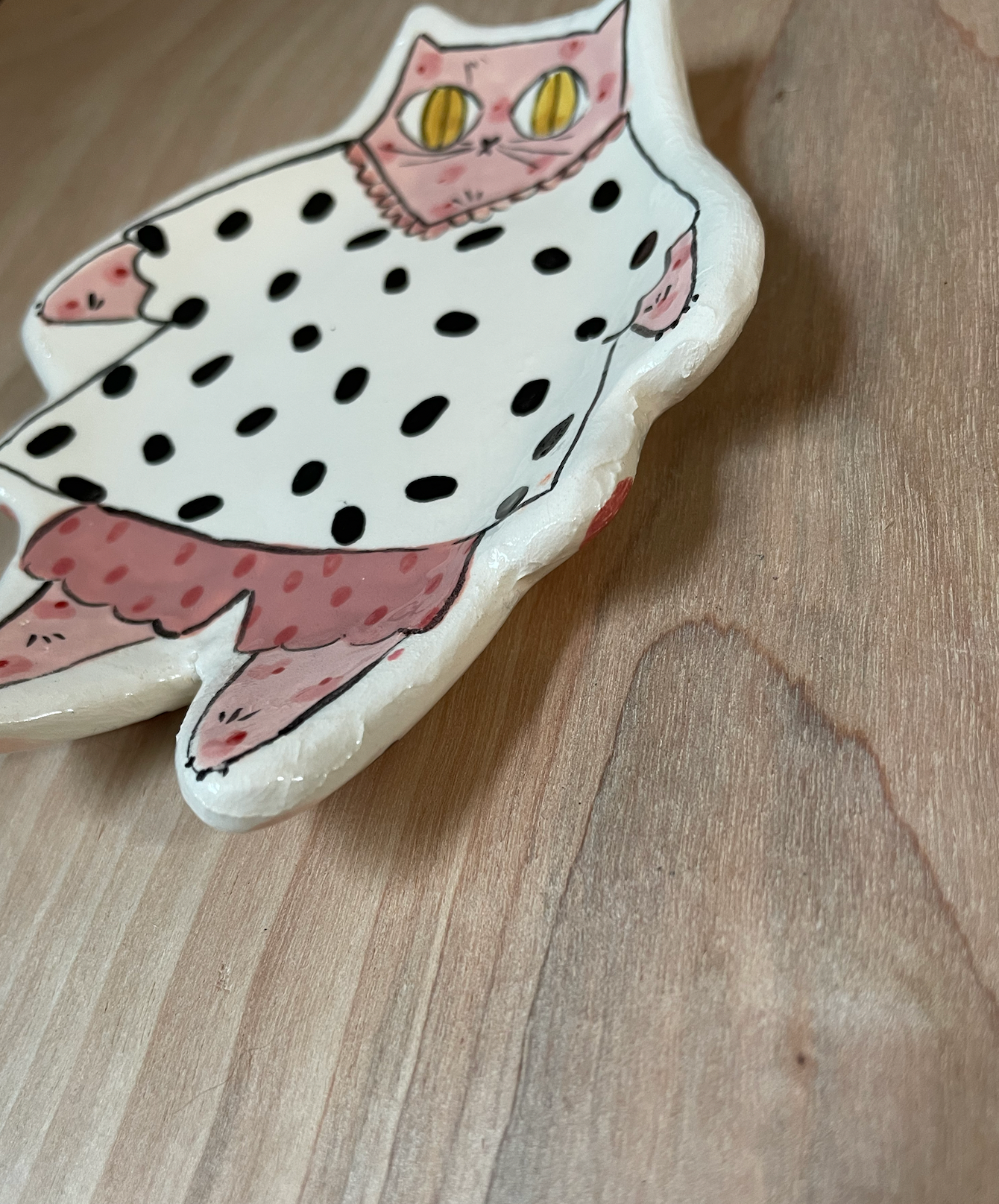 By Bianca Rae - Wholesale Decorative Plate/Dish/Bowl - Barb The Pink Cat In Black and White polkadot Moomoo Dress1