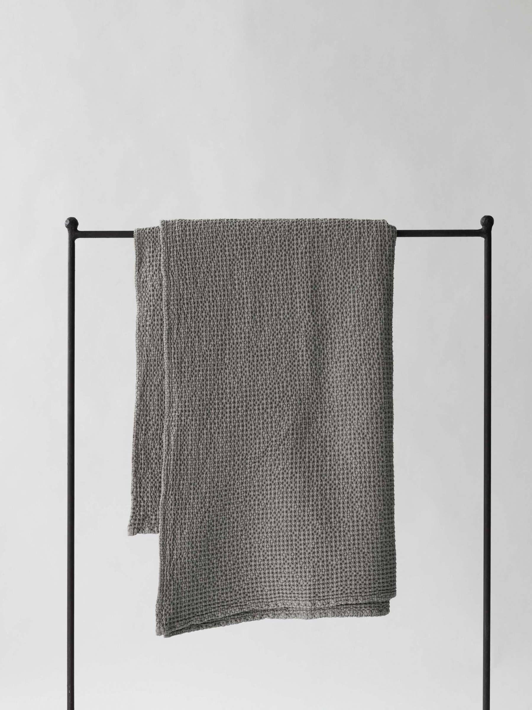 Tell Me More - Wholesale Throw Blanket - Miro blanket 260x260 cm1