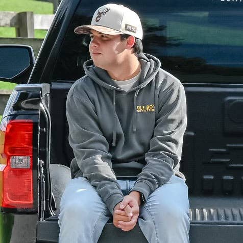 Ole Boy Outfitters - Wholesale Hoodie - Men's - OLE BOY Pointer Dog Hoodie