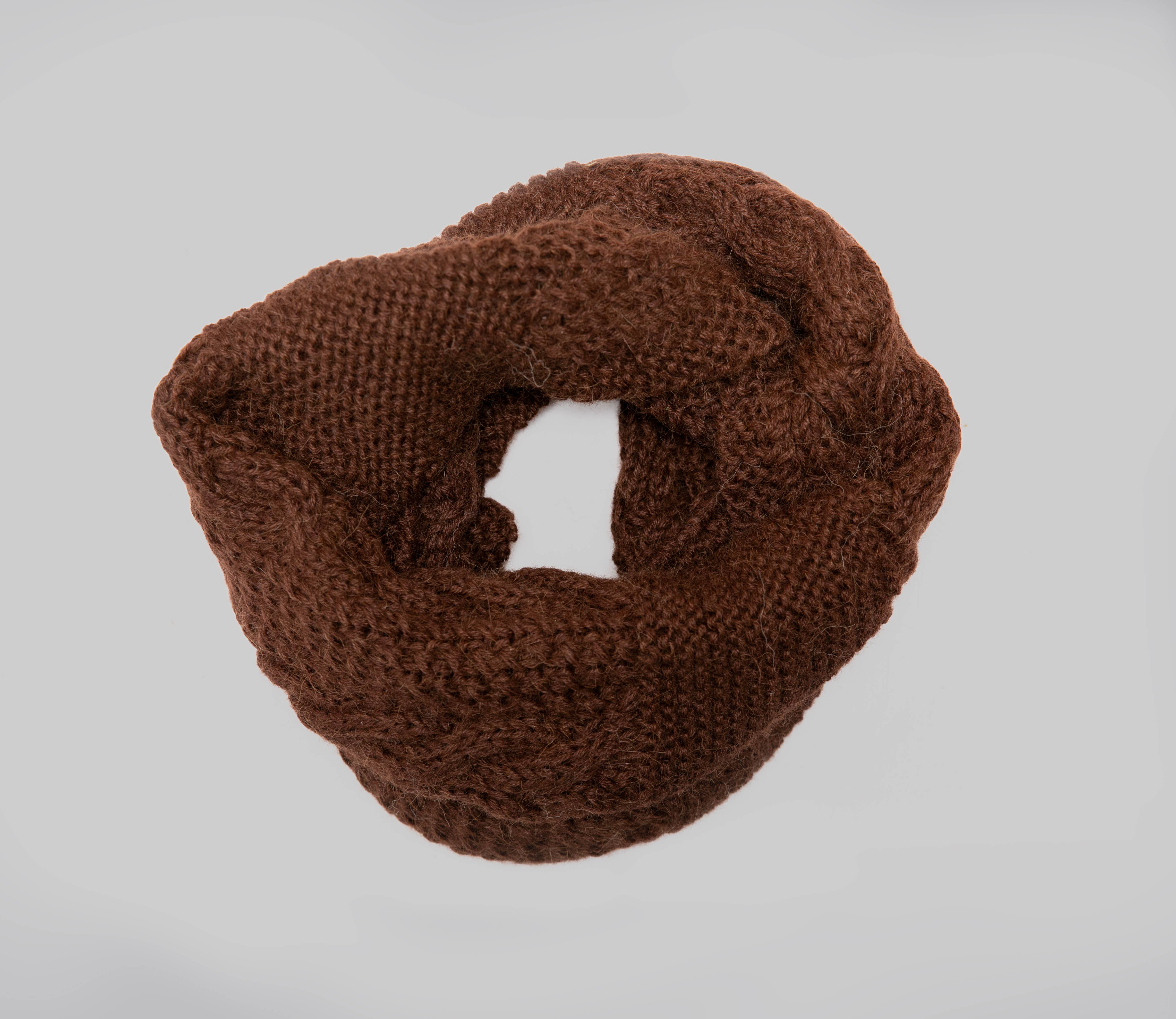 Awamaki - Wholesale Scarf - Unisex - Wayra Cable Infinity Scarf4