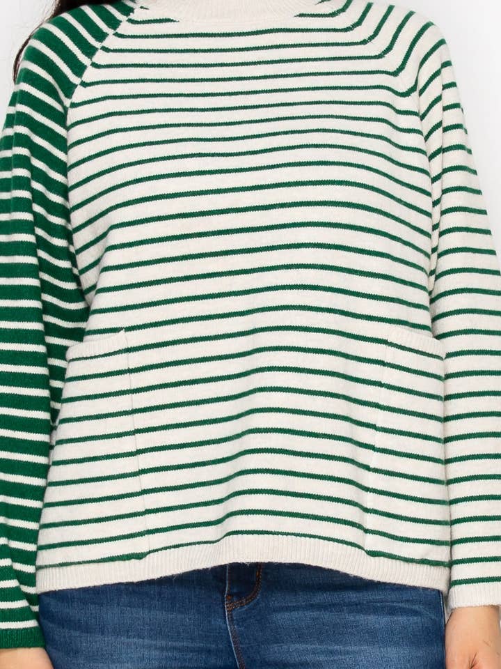 Haut Layla - Tricot rayé ludique avec détail de manche contrasté (#SW52004) pour la vente par Brad & Rena Apparel