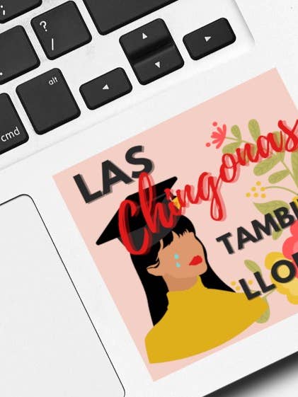 Adesivo per la salute mentale in vinile opaco Graduate Die Cut per donne per la vendita all'ingrosso da parte di Las Chingonas Tambien Lloran