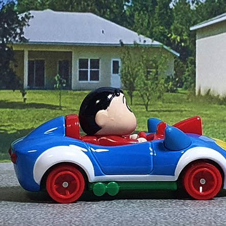 K-Wonderland - Wholesale Decorative Figurine - Tomica- Crayon ShinChan Car Limited Collectable Figure Toy 2