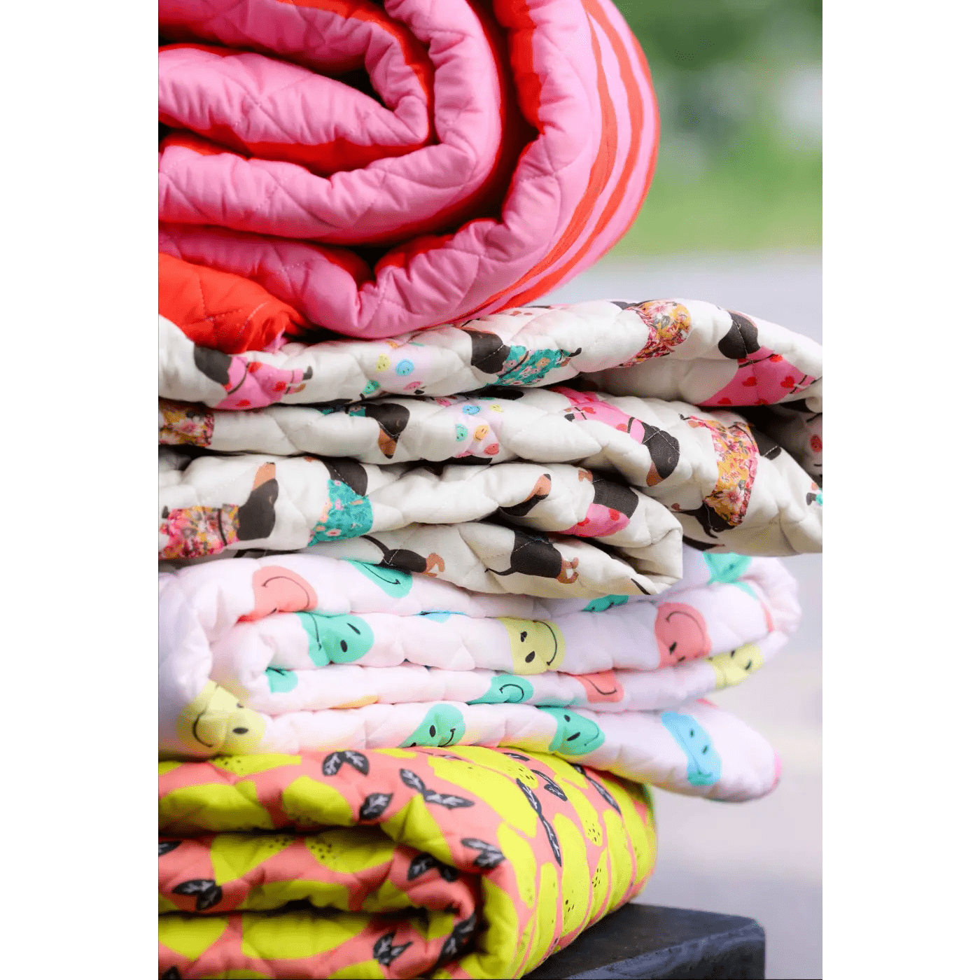 Lempi Lifestyle – Manta para sofá por atacado – Vermelho - Risca Cor-de-Rosa Tikkitäkki1