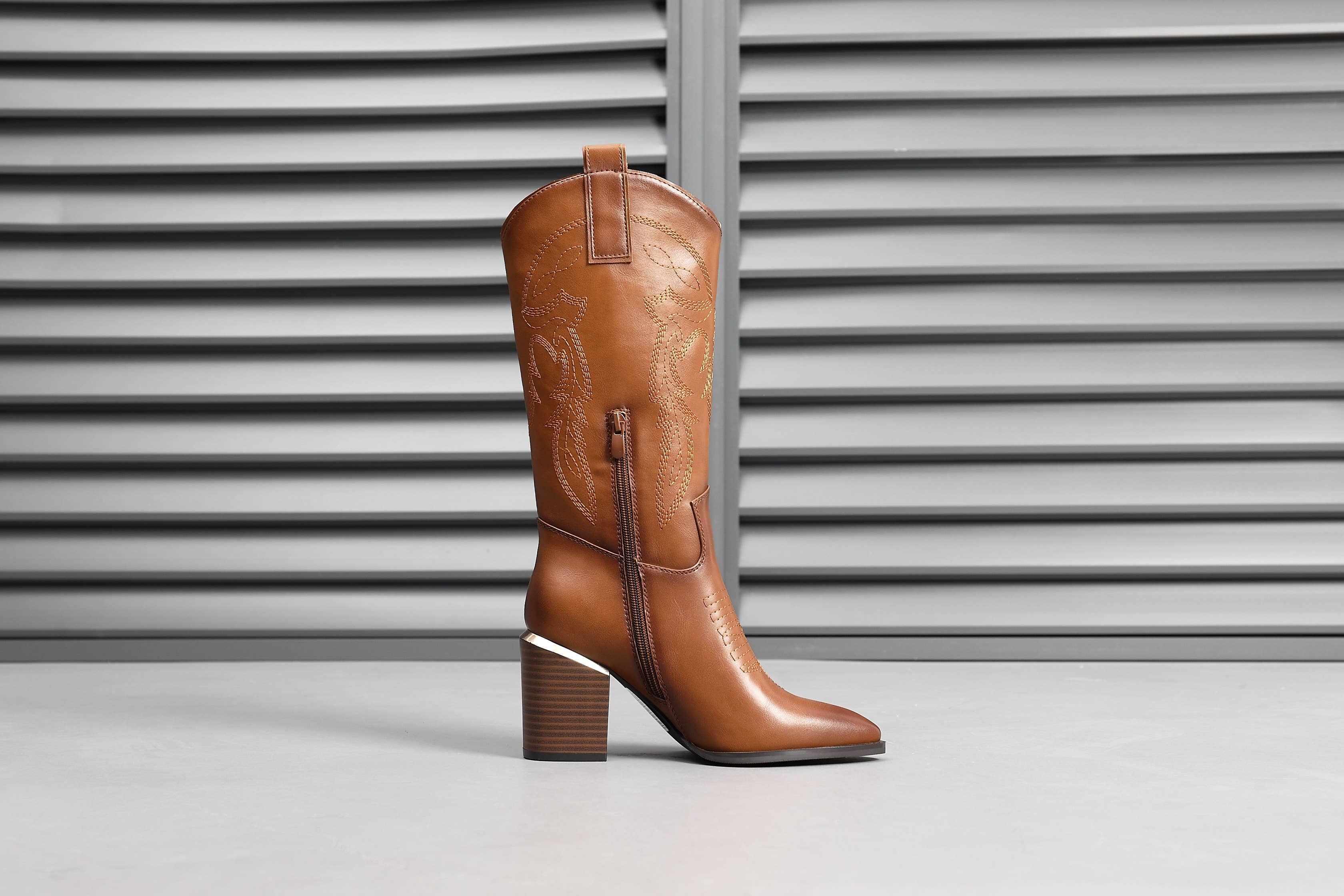 Top Staka - Wholesale Cowboylaarzen - Dames - A2374 Dames cowboylaarzen met hoge kniehoge schacht19