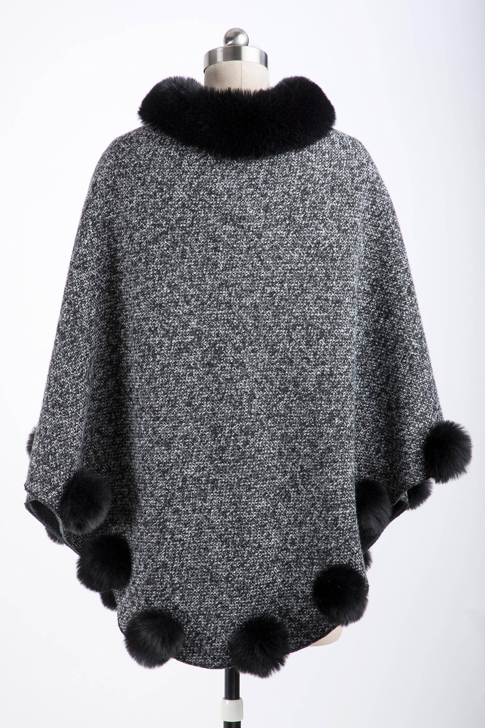 SAACHI - Wholesale Poncho - Dames - Posey Fur Pomponponcho18