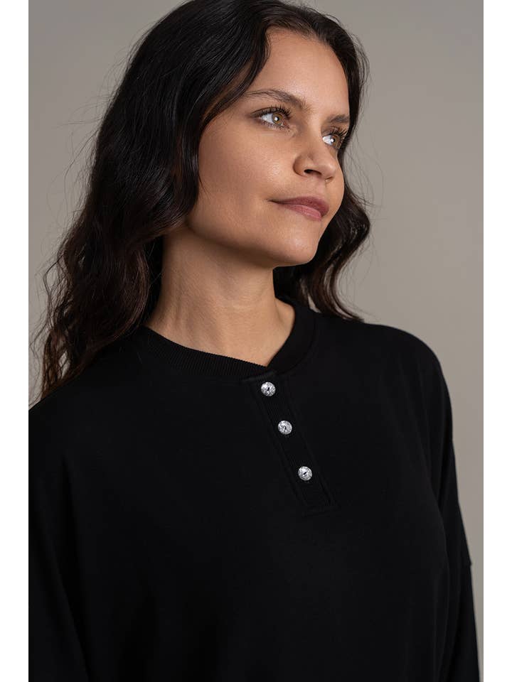 Ellwi Design – wholesale Sweatshirt – Women's – Comfy Sweatshirt with Rhinestone Buttons - Black