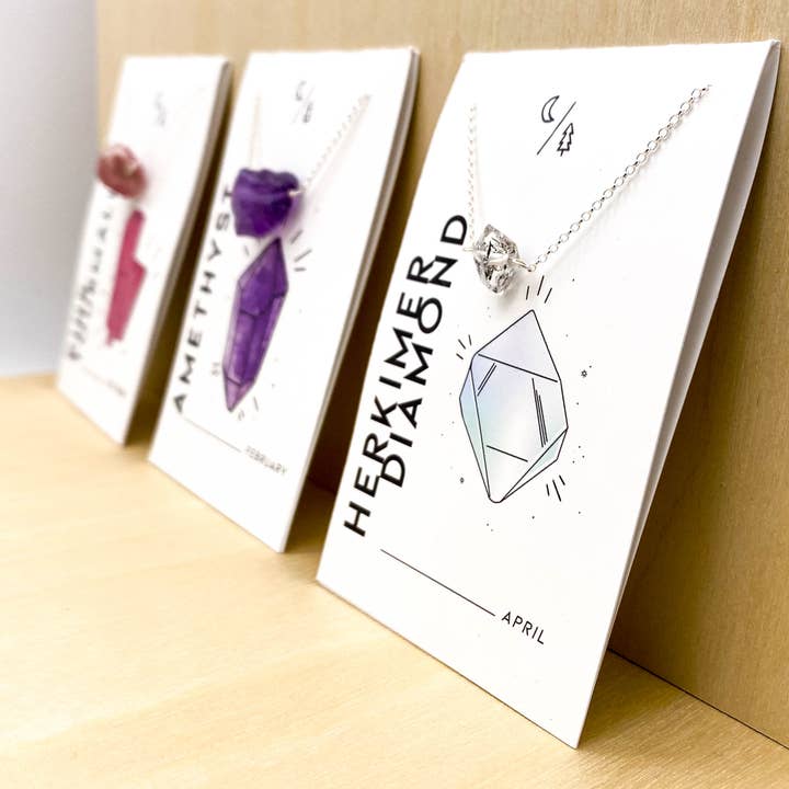 Luna Pines - Vente Parures de bijoux - Ensemble de 12 colliers avec pierres de naissance4