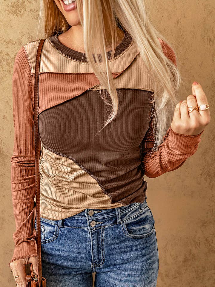 Haut en tricot côtelé Expose Seam Color Block pour la vente par PartyEight