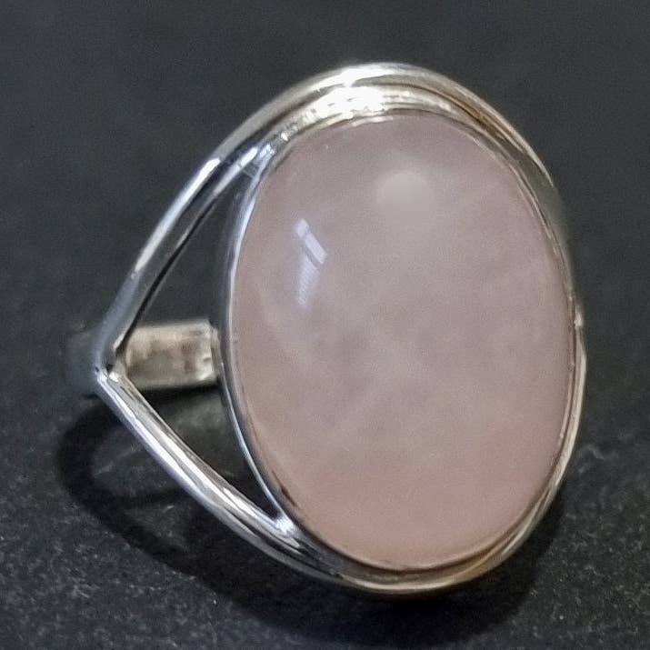 Moderner großer ovaler Rosenquarzring | 925 Silber | 15 mm x 12 mm für den Großhandel von Mistry Gems
