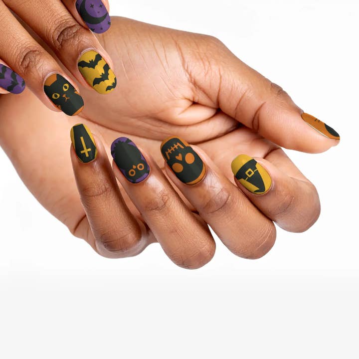 Middernacht Mystiek Zwarte Halloween Druknagels voor wholesale door FYNE BODY