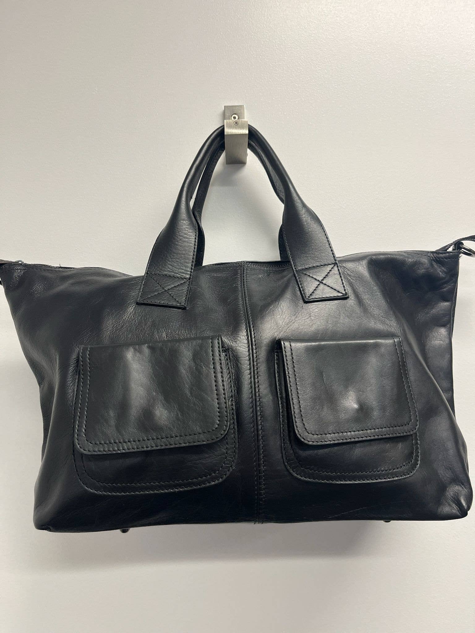 JIJOU CAPRI - Wholesale Top Handle Bag - Women's - OF104 Italian Black Leather 2 Pockets Zipped Handbag0